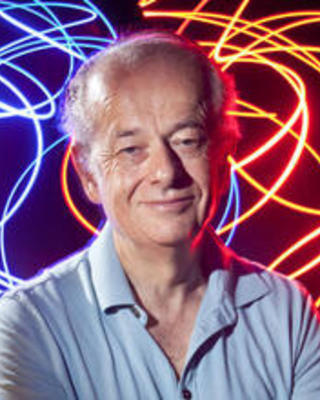 Prof. Capasso Headshot
